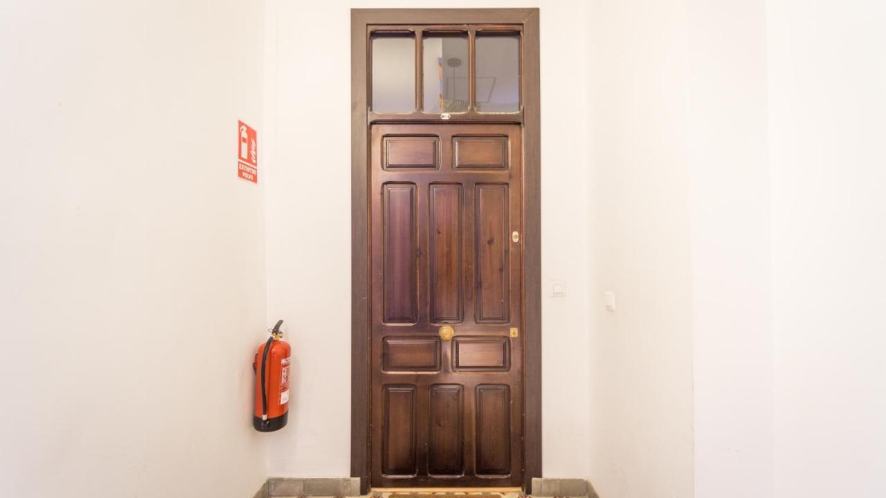 Acogedor Apartamento En Pleno Centro De Sevilla 外观 照片