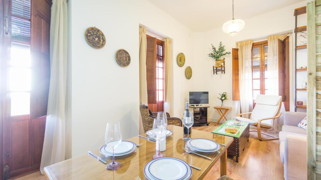 Acogedor Apartamento En Pleno Centro De Sevilla 外观 照片